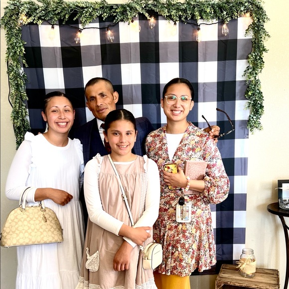 •MEET ME• - Picture 15 of 16